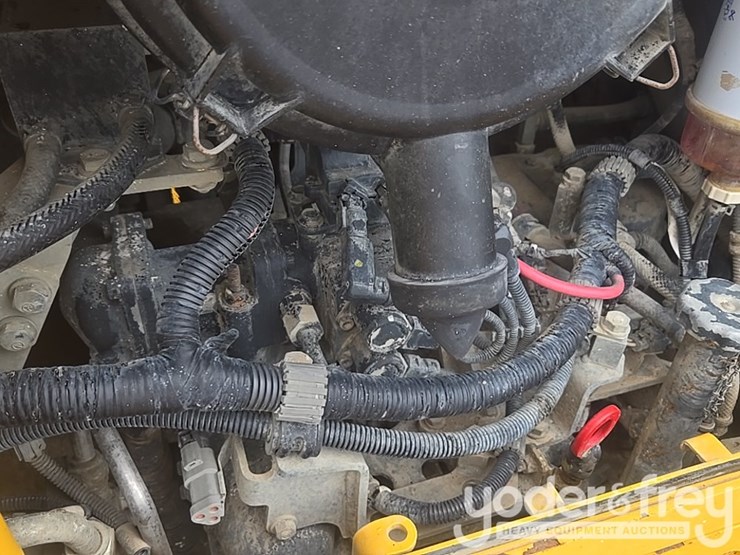 2020-komatsu-d61px-24-image-44