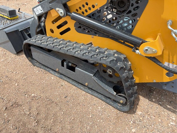 mini-2025-sdll60-skid-steer-image-13