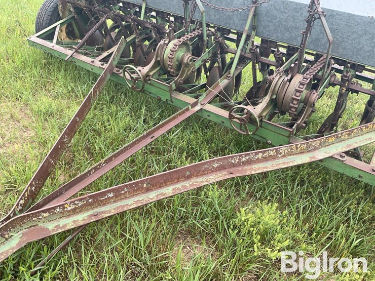 john-deere-b-image-10