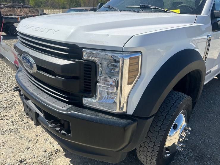 2019-ford-f550-image-8