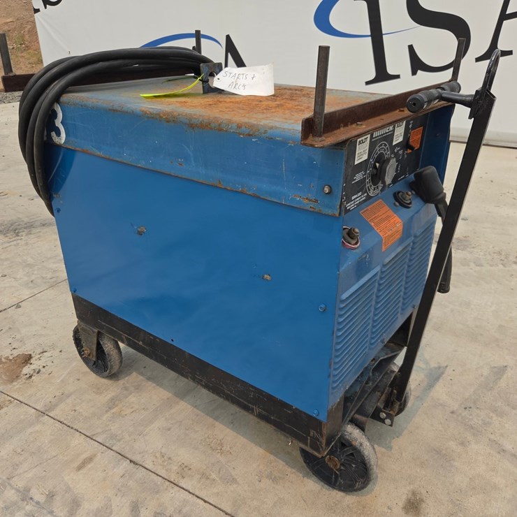 #5205 • Miller SRH-333 Welding Power Source