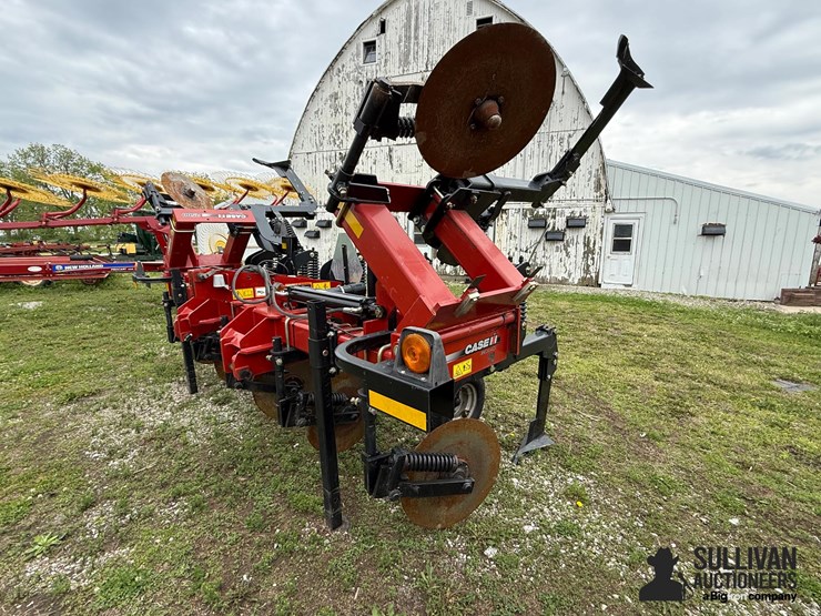 2019-case-ih-2500-image-1