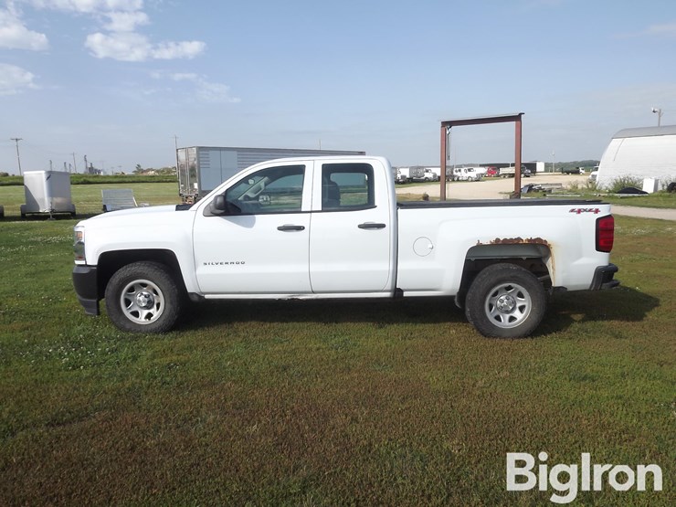 2017-chevrolet-silverado-1500-image-8