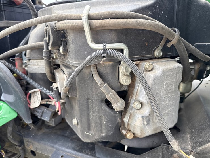 2017-john-deere-x350-image-24