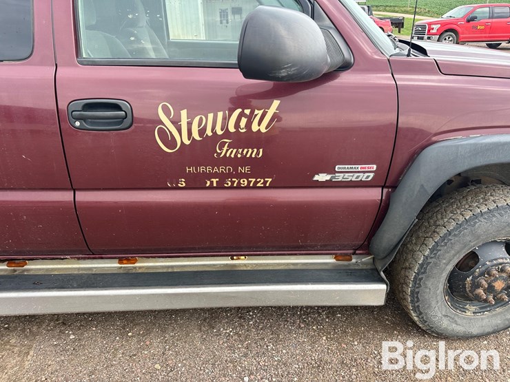 2003-chevrolet-3500-image-16