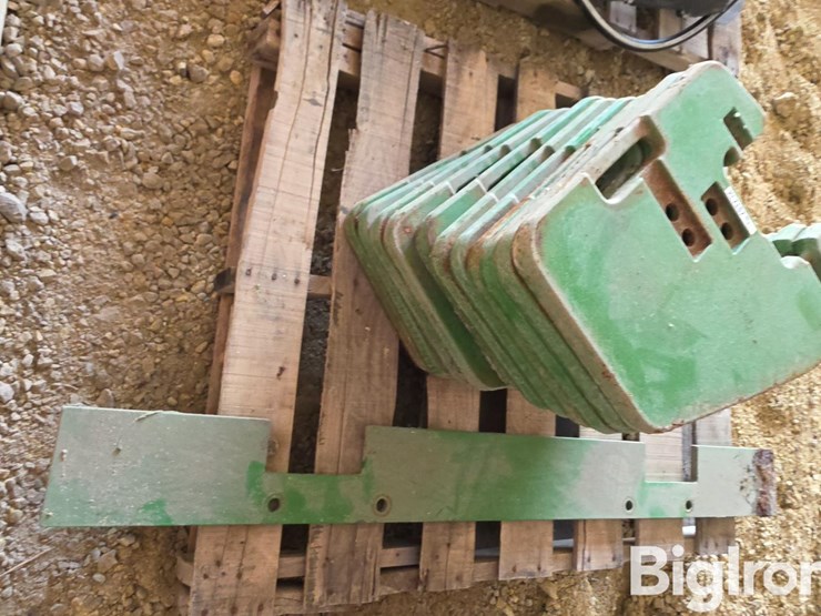 john-deere-suitcase-weights-image-3