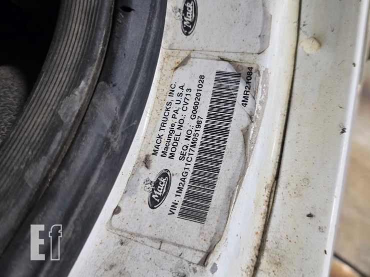 2007-mack-granite-cv713-image-31