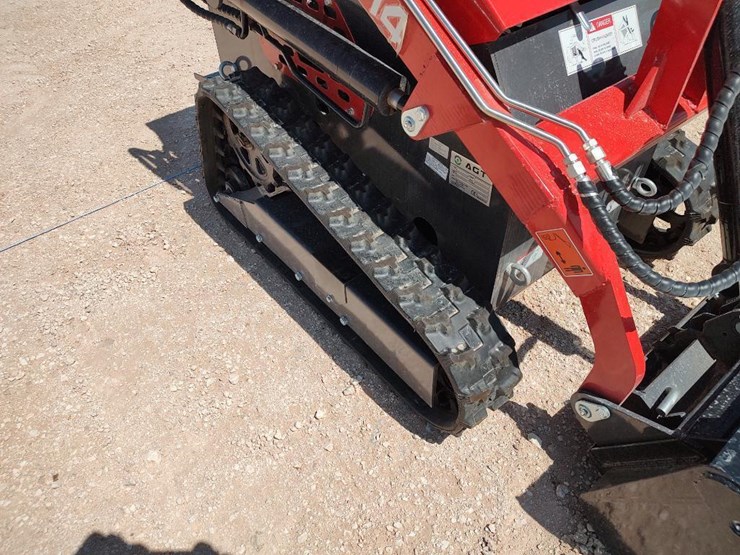 2026-agt-industrial-ysrt14-stand-on-mini-skid-steer-loader-image-15