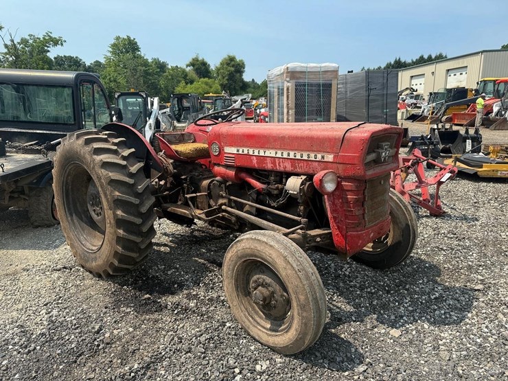 massey-ferguson-135-image-6