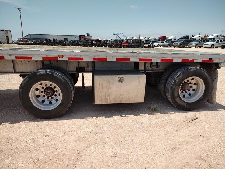 2000-chaparral-48-ft-image-13