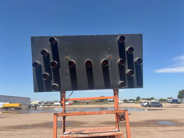amida-arrow-board-dbl15-fa-gk-image-5