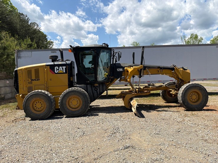 2018-caterpillar-12m3-image-6