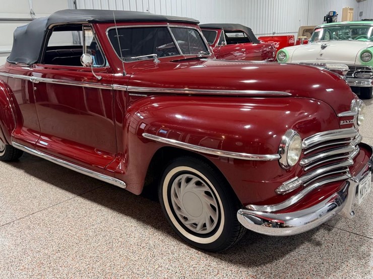 #1880-•-1947-plymouth-deluxe-convertible-image-15