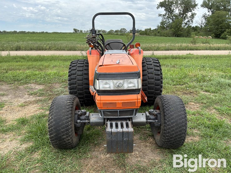 2001-kubota-l4610-image-2