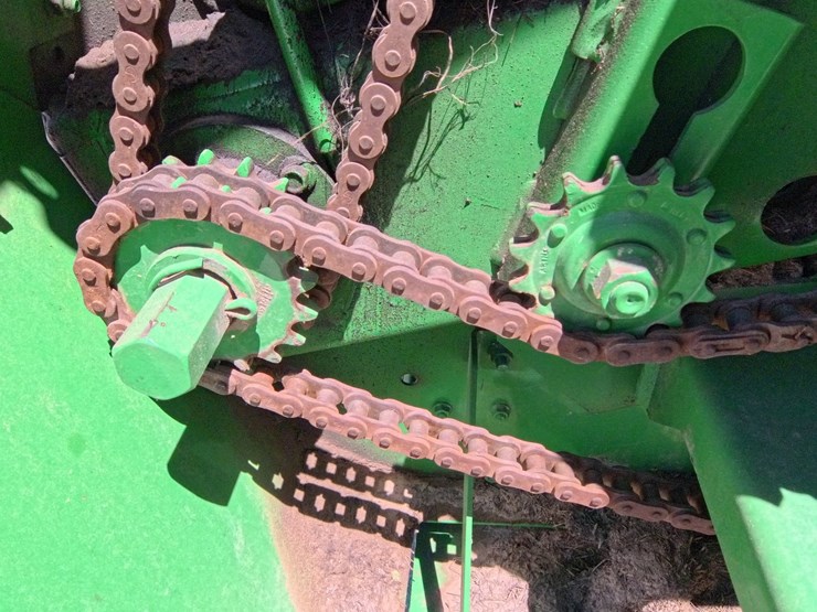 john-deere-557-image-31
