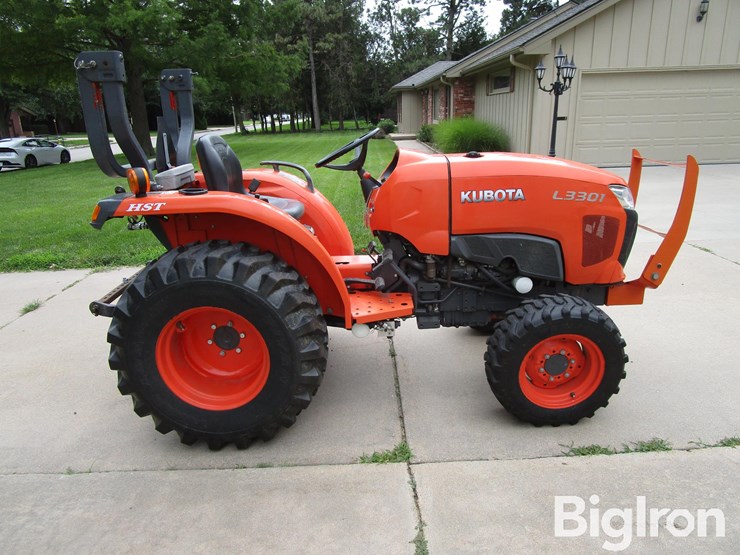 2014-kubota-l3301d-image-4