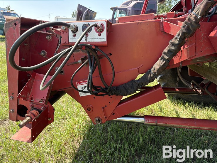 2000-case-ih-2366-image-18