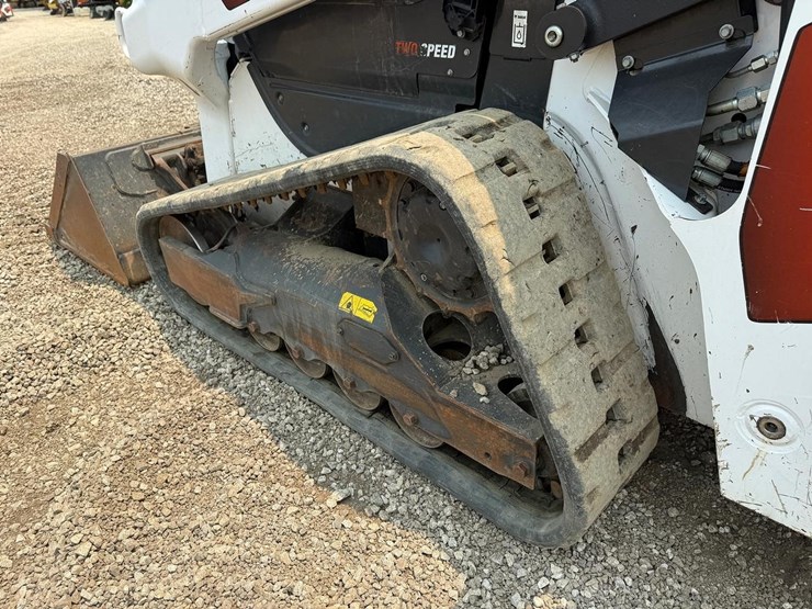 2021-bobcat-t66-image-17