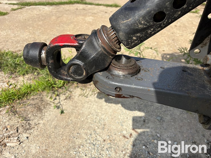 2014-massey-ferguson-2250-image-9