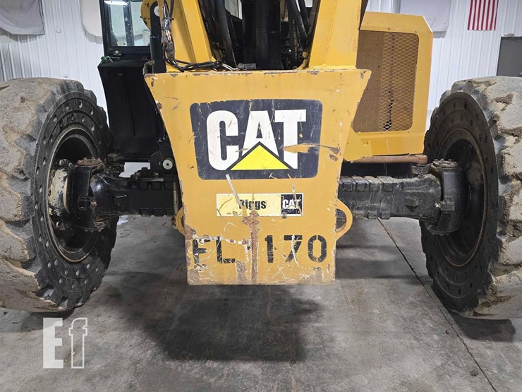 2013-caterpillar-tl1055c-image-27