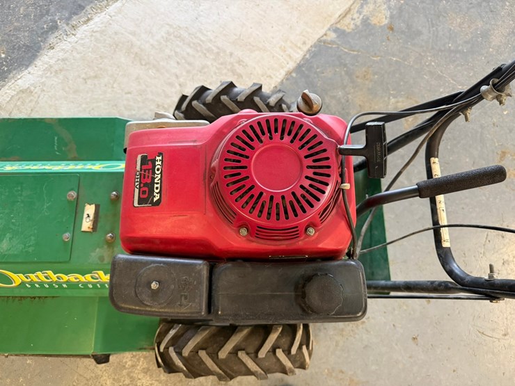 #4060-•-billy-goat-outback-walk-behind-brush-cutter-image-12