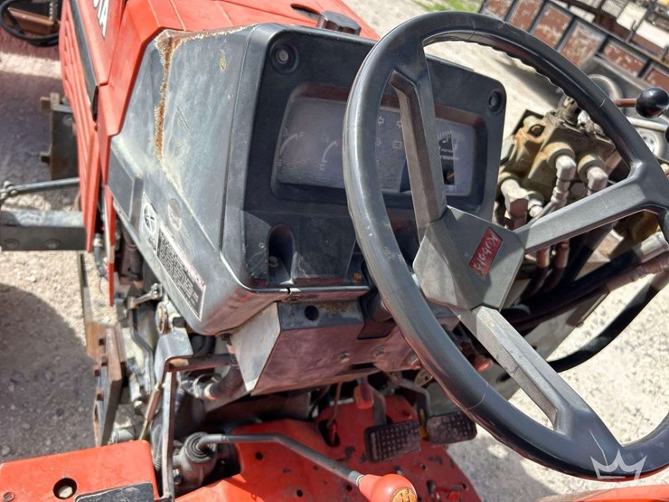 2002-kubota-l4300e-48hp-utility-tractor-w/-sweeper-and-box-blade-ripper-image-22