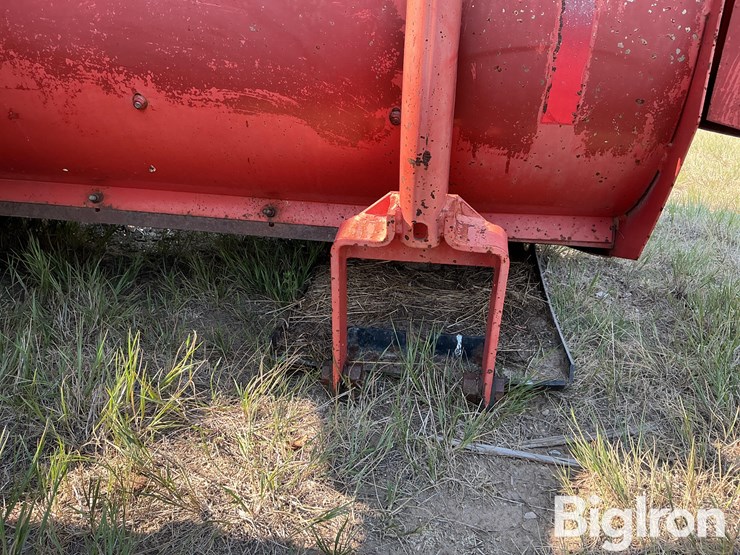 1983-hesston-6450-image-14