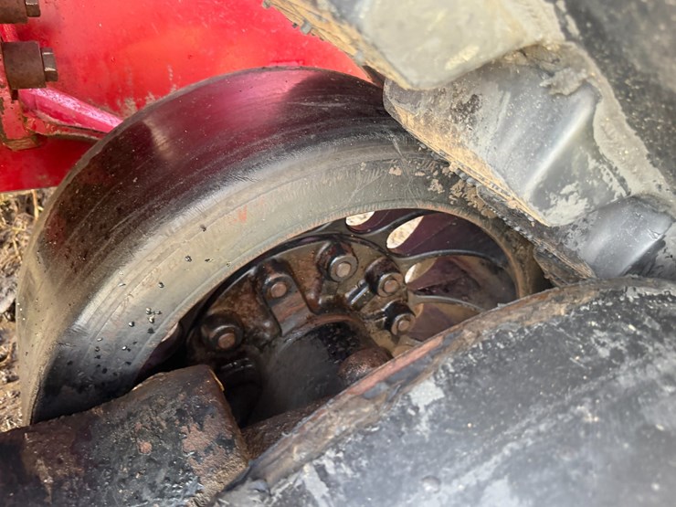 2014-case-ih-470-image-41