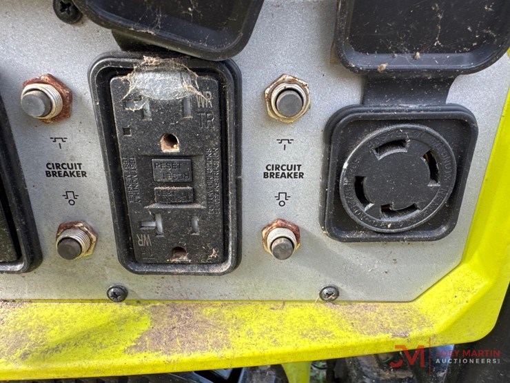 ryobi-6,500-watt-generator-image-7