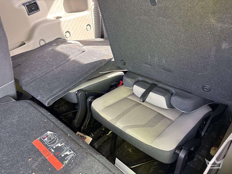 2017-ford-transit-connect-image-19