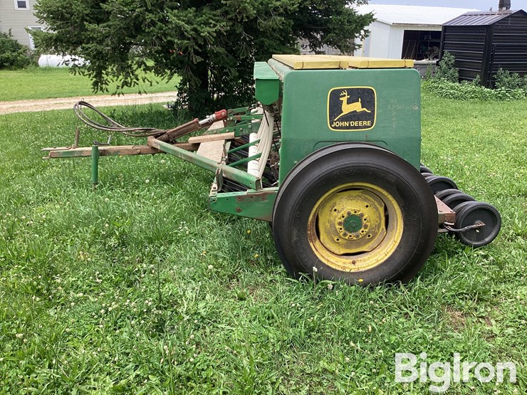 john-deere-8300-image-8
