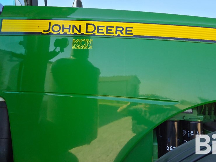 2013-john-deere-8235r-image-13
