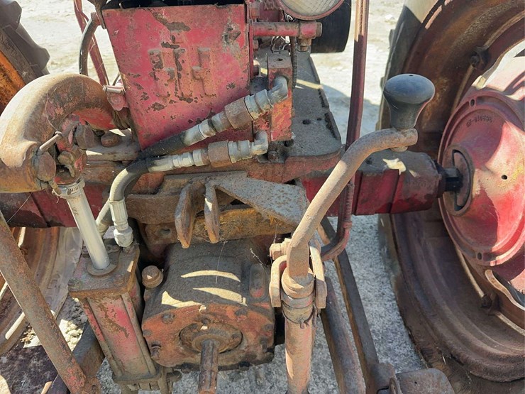 farmall-300-gas-image-26