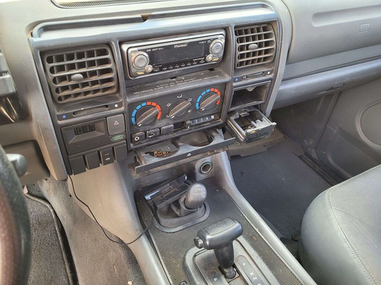 1996-land-rover-discovery-hardtop-4d-image-21