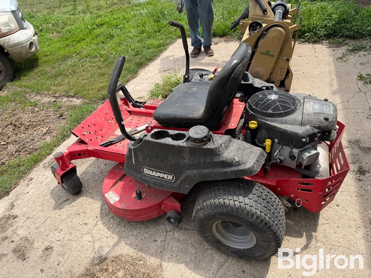 snapper-360z-42"-mower-image-7