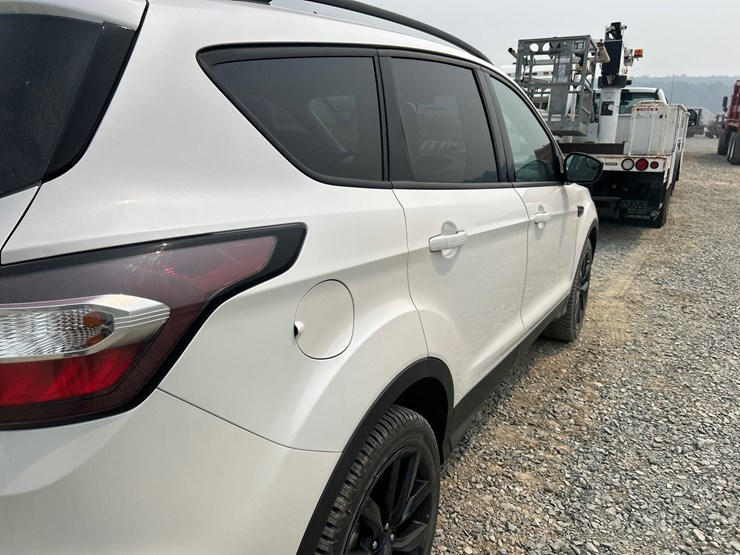 2018-ford-escape-image-17