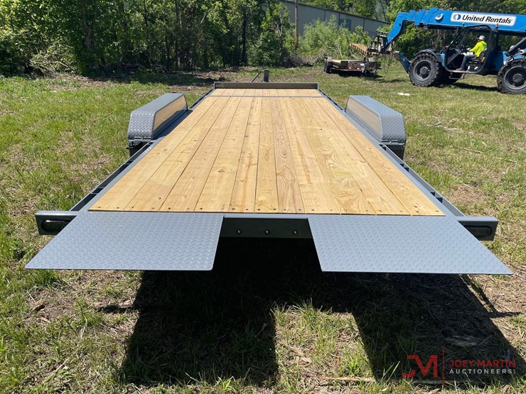 new-2026-delta-tilt-deck-trailer-image-11