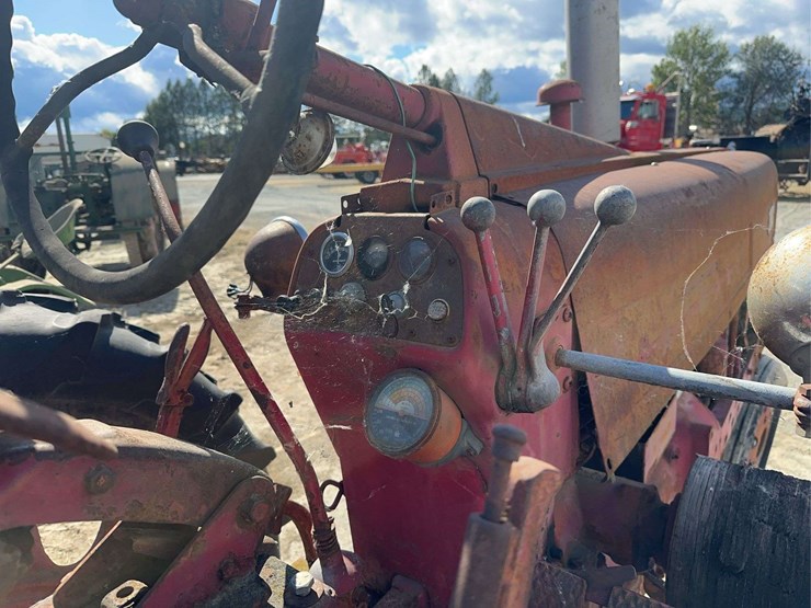 farmall-300-gas-image-21