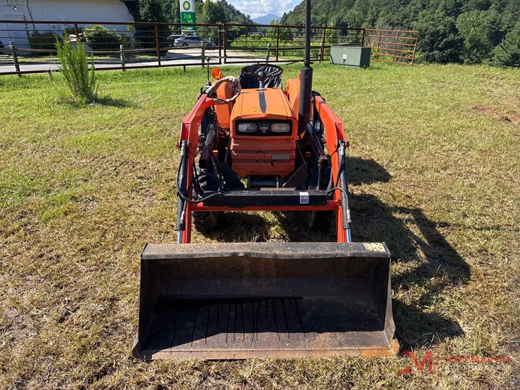kubota-b8200-image-7