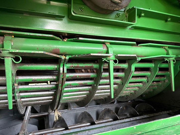 2011-john-deere-9770-sts-image-13