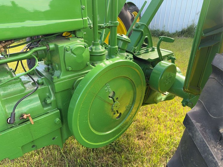 john-deere-model-b-image-15