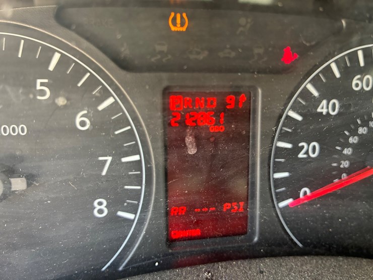 2019-nissan-nv2500-image-10