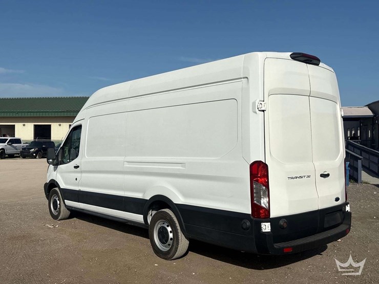 2019-ford-transit-image-4