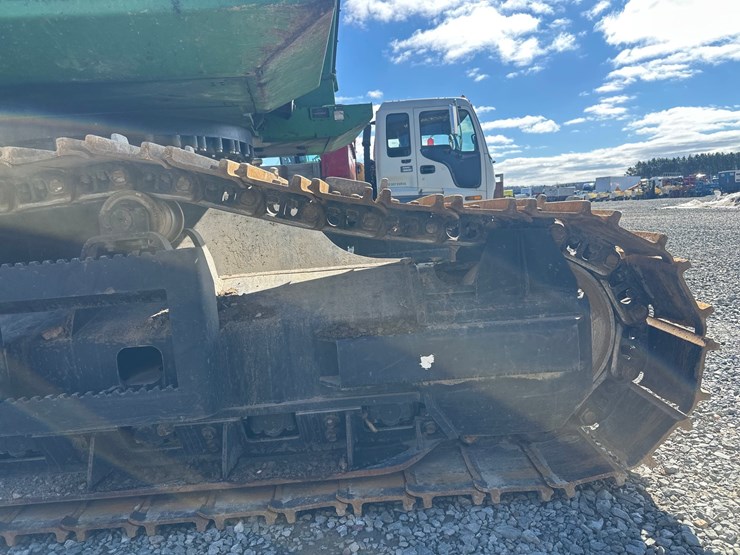 2016-deere-2154d-image-84