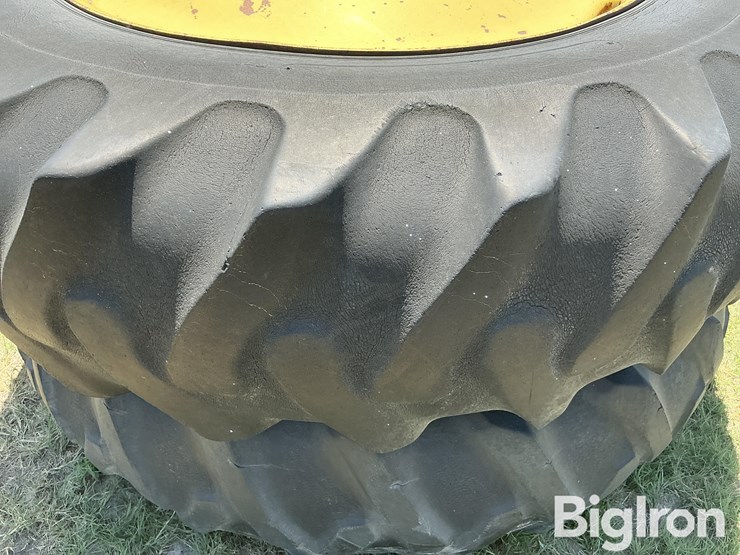 john-deere-16-image-14