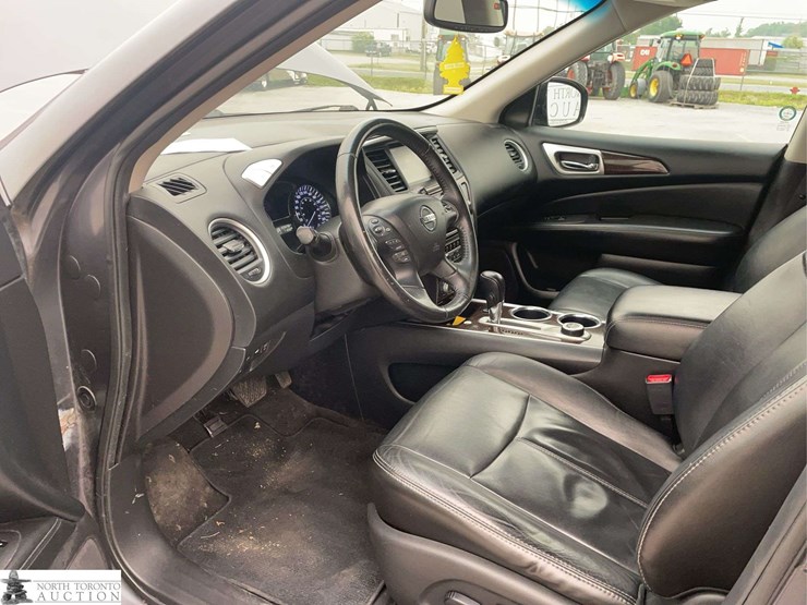 2014-nissan-pathfinder-image-10
