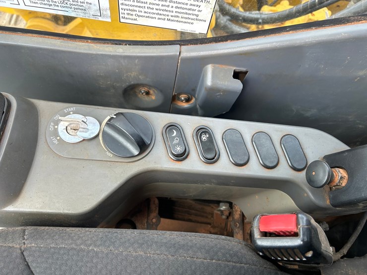 komatsu-pc130-11-image-57