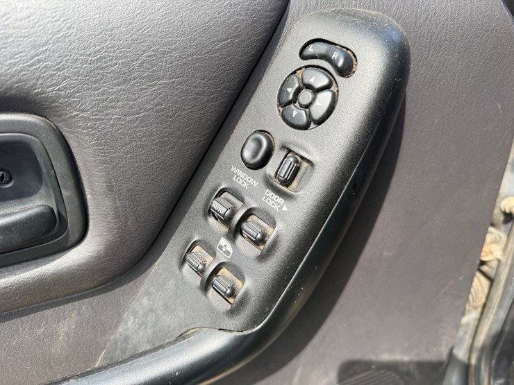 2001-jeep-cherokee-image-36