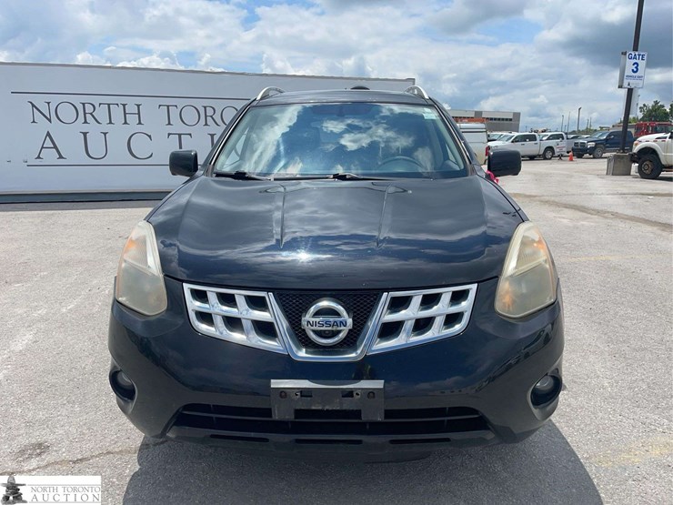 2013-nissan-rogue-image-2