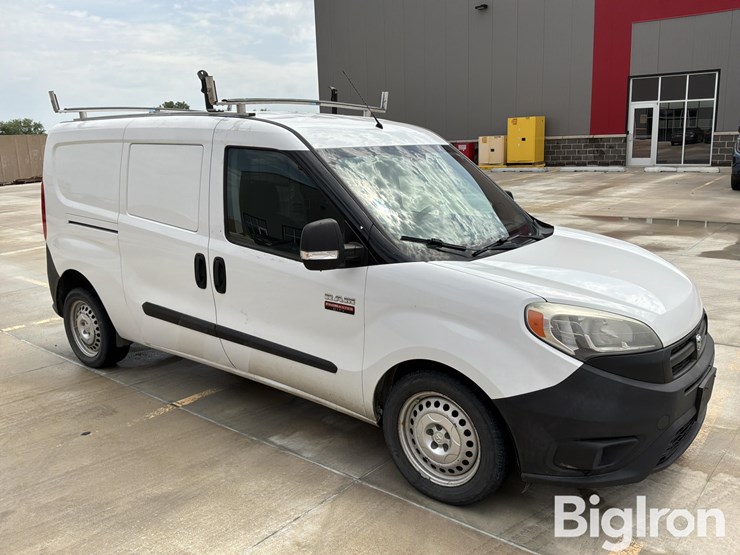 2017-ram-promaster-city-image-3